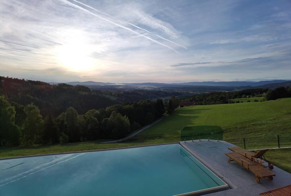 Chalet-Suedsteiermark - Traumhafte Aussicht, Infinity Pool, Privatsphaere, Klima Und De-Luxe Ausstattung Schwanberg Buitenkant foto